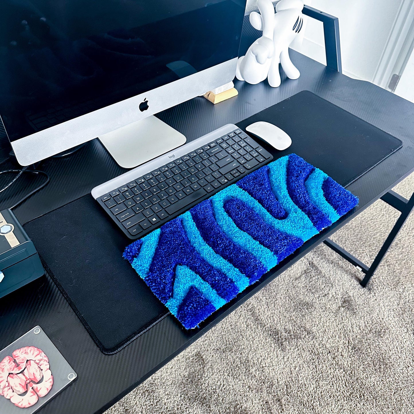 Wavy Blue Keyboard Tufted Rug