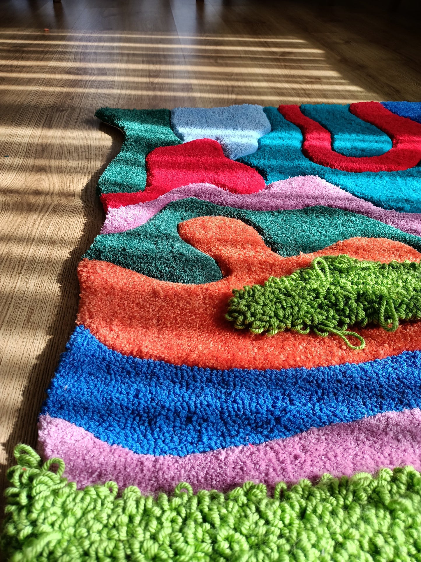 Irregular Multicolor Abstract 100% Hand Tufted Rug