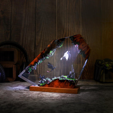 Too.thl.ess Dragon resin lamp