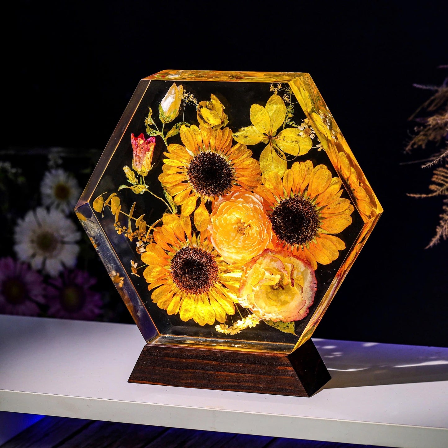 SUNFLOWERS Resin Lamp