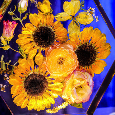 SUNFLOWERS Resin Lamp
