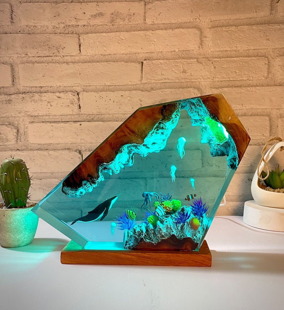 Humpback whale and Jellyfish resin night light,Epoxy and Wooden Night Lights